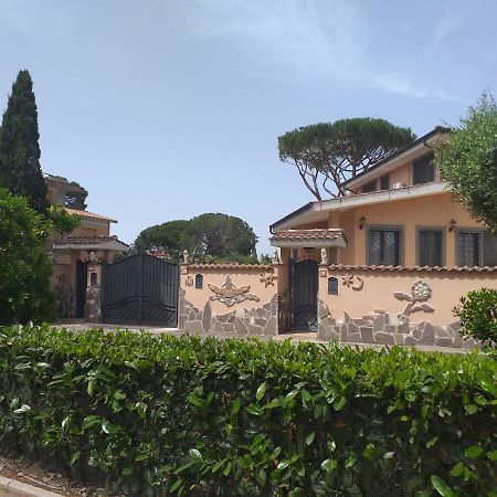 Villa Vittorio Infernetto Екстер'єр фото