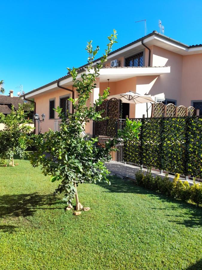 Villa Vittorio Infernetto Екстер'єр фото