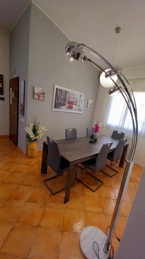 Villa Vittorio Infernetto Екстер'єр фото